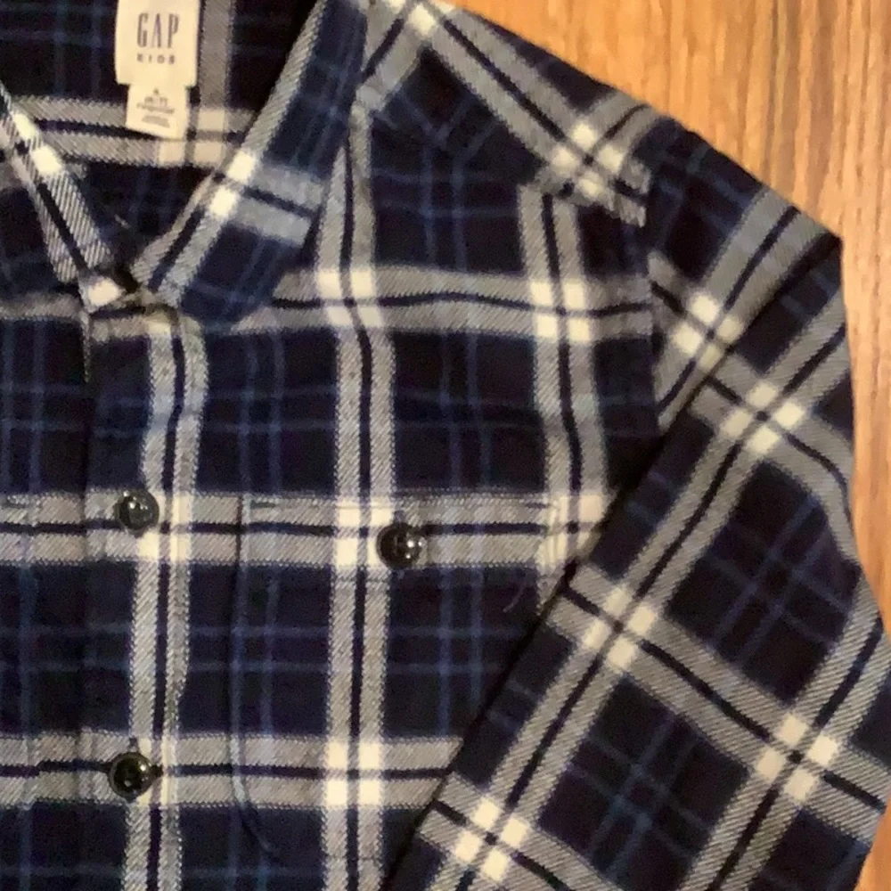 GAP Kids - Flannel Shirt - Black/White Plaid - Boys’ Size S 6/7 - 100% Cotton